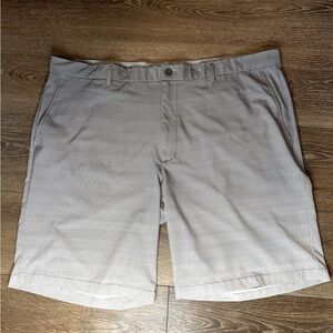 Greg Norman Shorts Gray Ombré Stripes